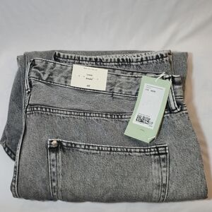 NWT H&M Mens Loose Ample Acid Light Washed Black Gray Jeans Pants 44W x 32L